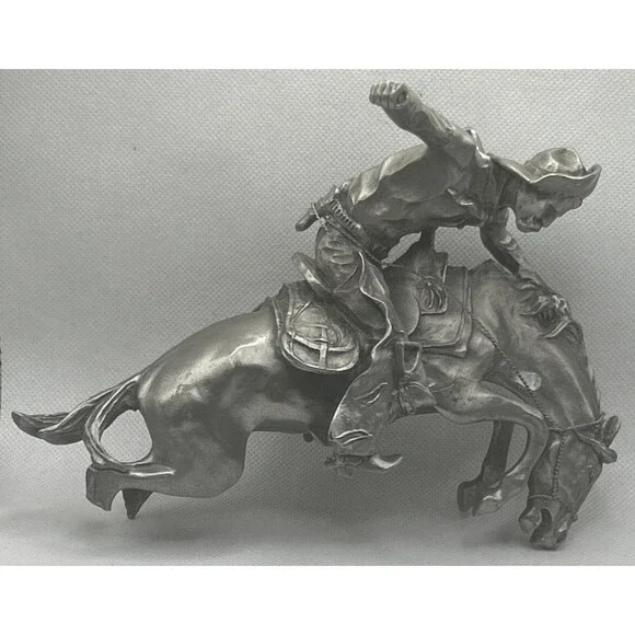 1983 CHILMARK ? Cheyenne inspired by Fredric Remington ? As Is No stand No Base - Picture 1 of 9